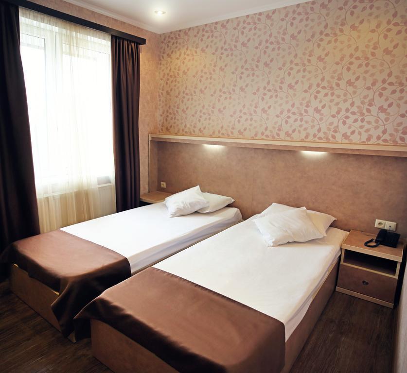 Rondo Hotel Τυφλίδα Δωμάτιο φωτογραφία